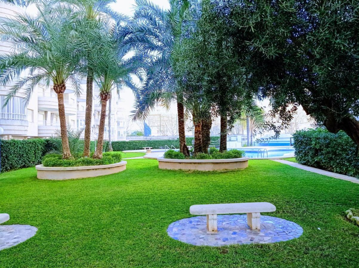 Tropicana Park Solo Familias Serviplaya Gandía Exteriör bild
